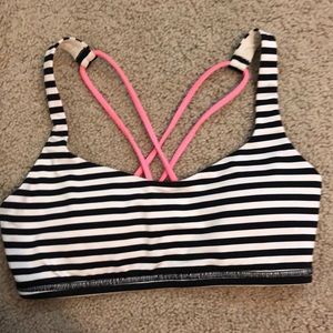LULULEMON ATHLETICA FREE TO BE BRA! SIZE 4